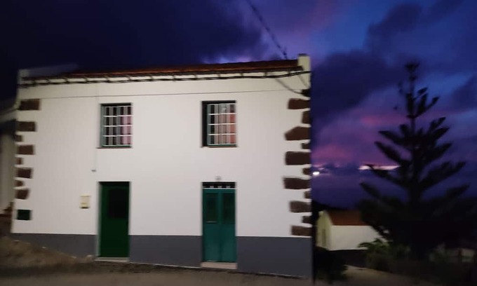 Mocanal House | Holiday Home 'La Asomadita' with Sea View