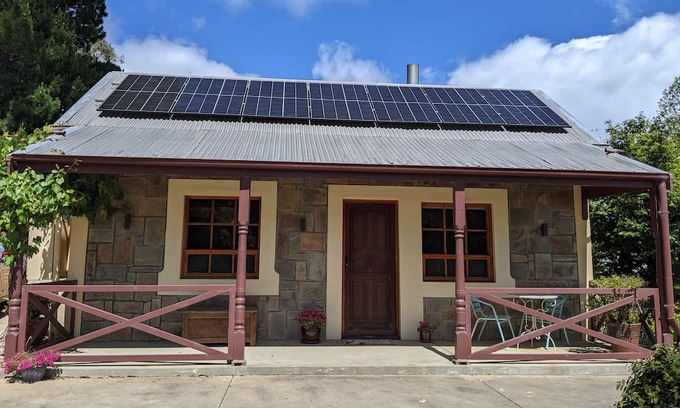 Uraidla House | Cottage in Uraidla