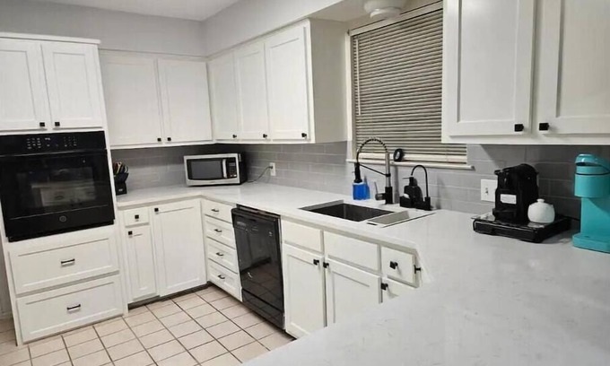 Odessa House | Whata J.E.M!
