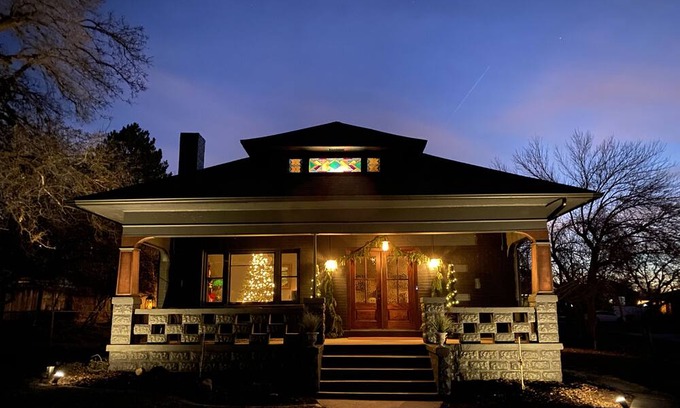 Snowbird House | NEW Historic 1915 Manor, château estate w/ Hot Tub, near downtown SLC
