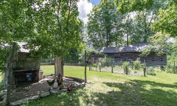 Pawlet House | Quintessential Vermont! In a classic New England village on the Metawee River.