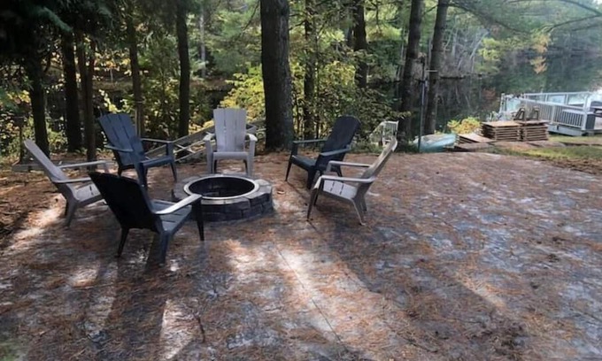 Cordova Mines Cottage | Large, private and dog friendly Country Home on a River with a Hot Tub & Sauna!