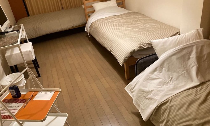 Tanabe Apartment | Twin room 2 / Tanabe Wakayama