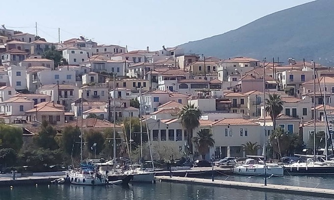 Poros Apartment | Charming and brand new central Studio on Poros