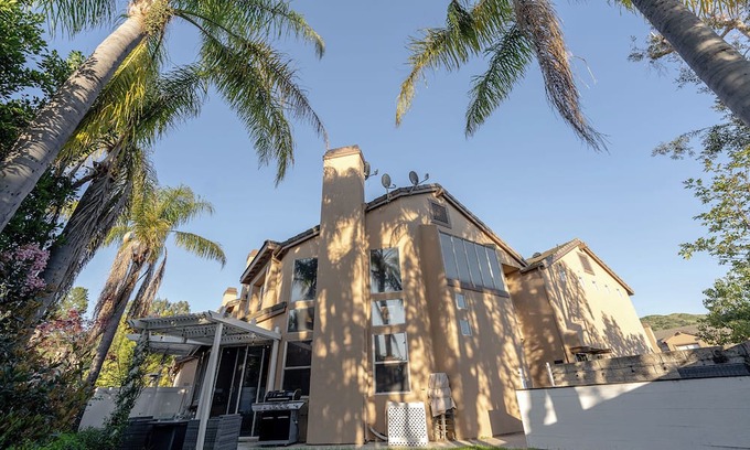 Anaheim Hills House | Luxury 3 BR 3 Bath: Pool, Hot Tub, Disney, Beach, Backyard, Rose Garden, WFH