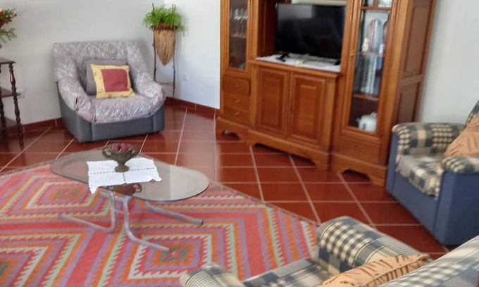 Lourinha House | Homerez - House 7 km away from the beach for 16 ppl. with garden and terrace