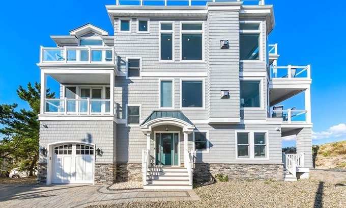 North Beach Haven House | Ocean Front w/Elevator - 7BR, Kids Bunk Room, 6 Full, 2 Half Bath. Sleeps 18