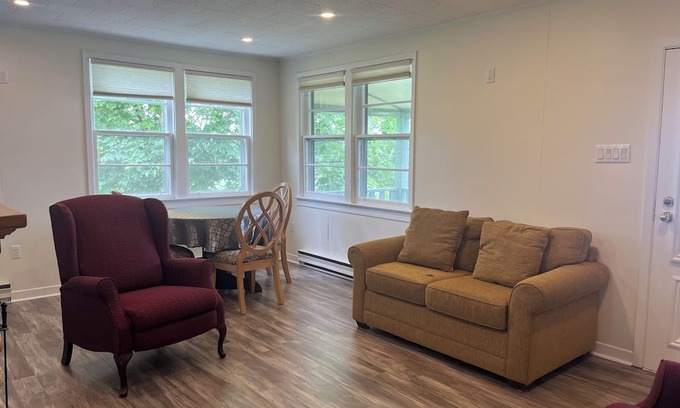 Masons Point Cottage | Soothing cottage with AC in Head Of Saint Margarets Bay. Ocean view