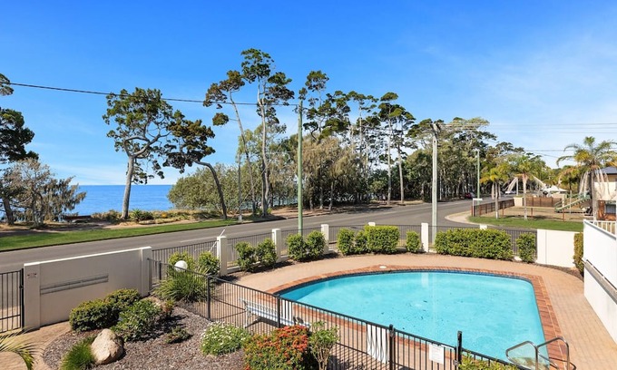 Scarness Apartment | Bright Coastal Stay with Pool and Beach View