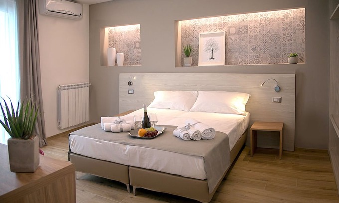 Mussomeli House | Suite with terrace in Mussomeli, in the charming historic center