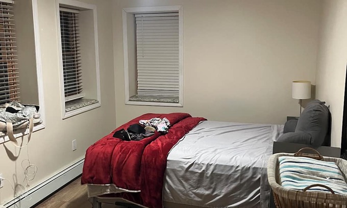 Nyack Apartment | Fabulous 3-bedroom apartment with AC in Nyack , 1 block walk to Main St.