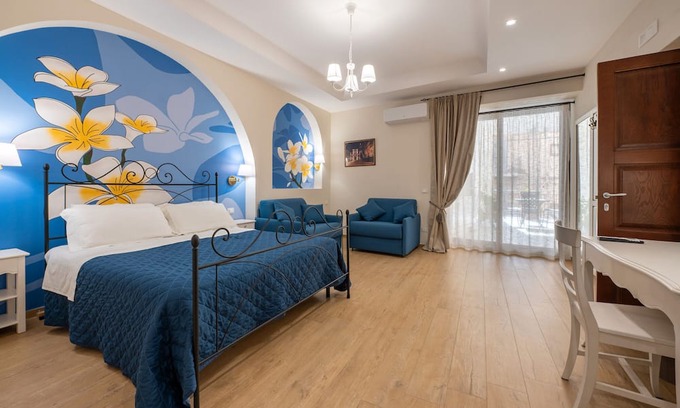 Caccamo Apartment | Room 'Tripla Luxury' with Private Terrace, Wi-Fi and Air Conditioning