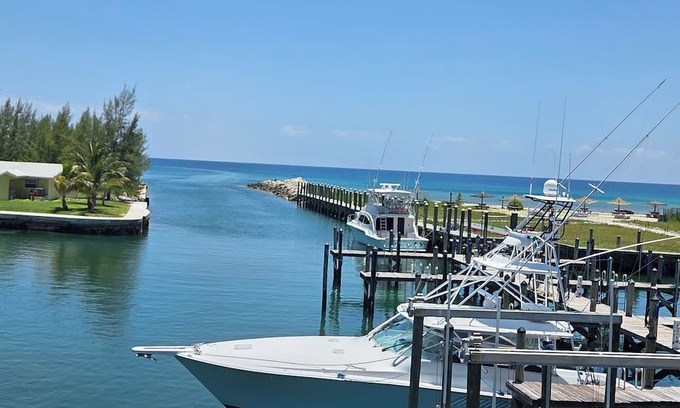 West End Condo | Soothing 2-bedroom 2 1/2 bath condo in Blue Marlin Cove West End Grand Bahamas
