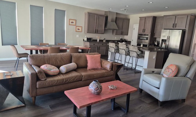 Wickenburg House | Wickenburg Ranch 2 Bdrm w/HOT TUB, walking distance to amenities