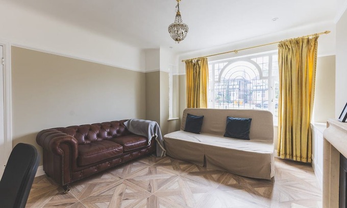 Hanger Hill House | Elegant West London Home with Style
