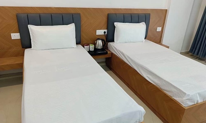 Bullawala Bed & Breakfast | Lovely 9 bedroom bed & breakfast near UPES kandoli and Bidholi Campus Dehradun