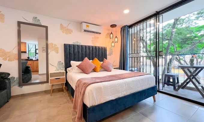 Cali Apartment | LIV-203 Stylish Apt Near Chipichape