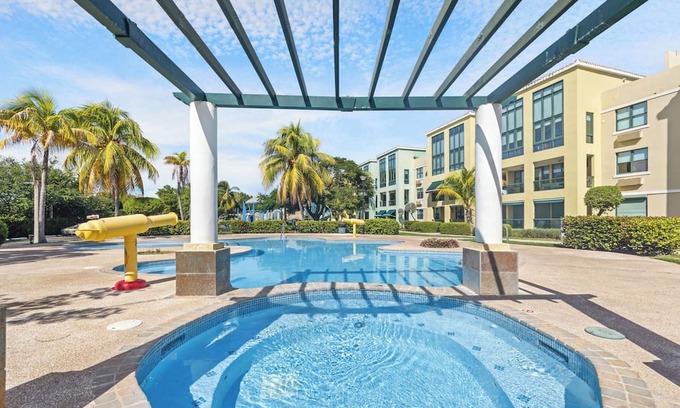 Mediania Alta Apartment | Seaside Escape | Family Pools | Grilling Terrace | Tennis Court by Otium