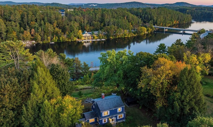 Norwich Cottage | Peaceful Riverview Retreat - 1 mi to Dartmouth College - 4-bd -3ba