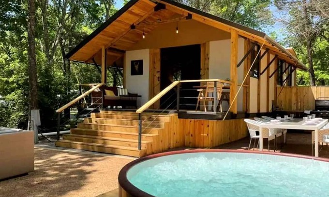 Bastrop Cabin | Cozy Texan Cabin, Perfect for a Weekend Getaway