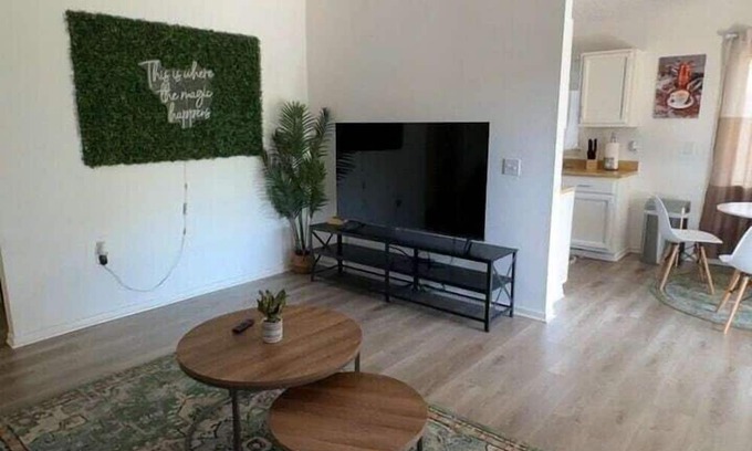 New Territories House | Cozy Haven - Close to Everything