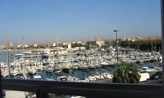 Saint-Raphael Apartment | Residence Palace Of The Sea - 6 Rooms for 8 People