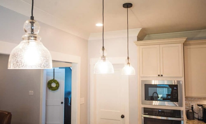 Normal House | Mountain View Retreat, Sleeps 10, Luxe 3BR+ Near Downtown HSV