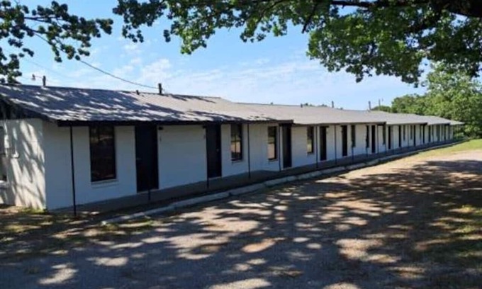 Cookson House | Retreat Lake Tenkiller Motel#1
