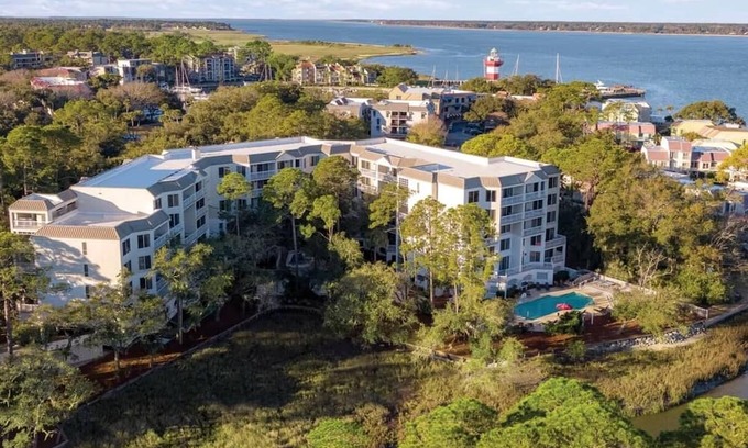 Harbour Town Resort | 2 Br Marriott Harbour Club