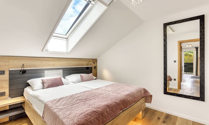 Podsreda House | Lux Apartment close to castle Podreda with balcony 2 unit
