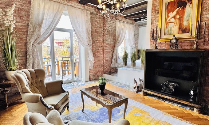 Liepaja Apartment | Charming Art Studio in Vibrant Downtown Liepaja – Your Creative Retreat Awaits!