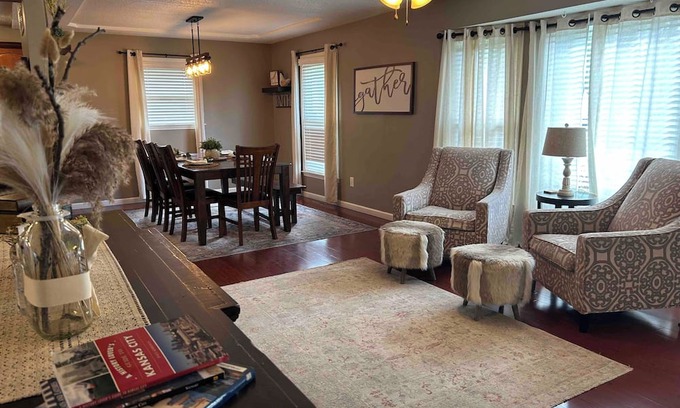 Grandview House | LuxOpenFloor 5Bdrm- 2K ensuites + Apt