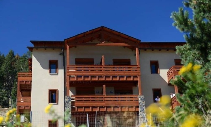 Les Angles House | Appartement Abordable Pour 8 | Accès Piscine