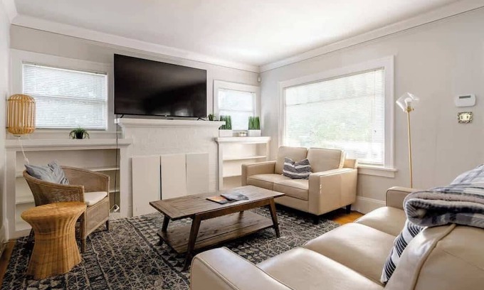King House | Trendy 4BR/2BA Bungalow in Alberta Arts District!