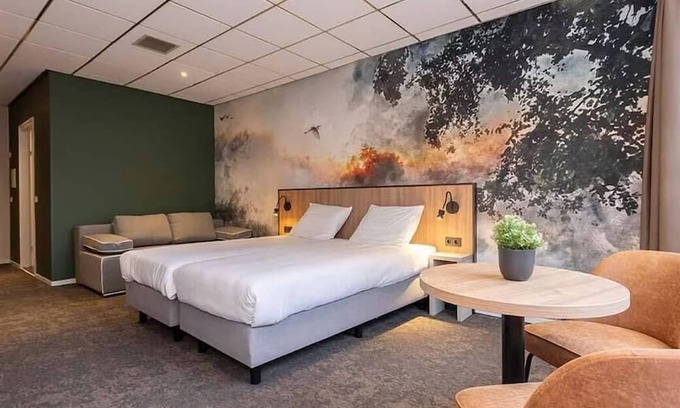 Roden Apartment | Bicycle-Friendly Stay with Breakfast, Free Parking, Near Speelgoedmuseum Roden