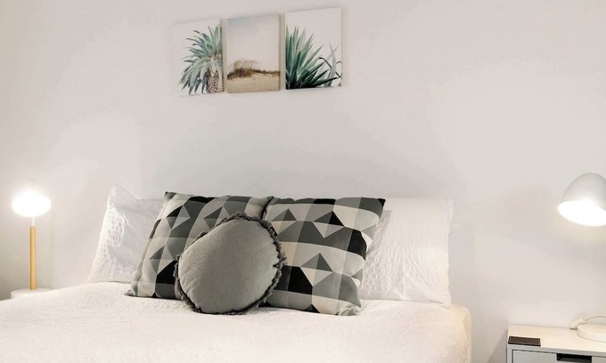 Busselton Bed & Breakfast | Hamelin Bay Room - 4 @ Observatory Guesthouse