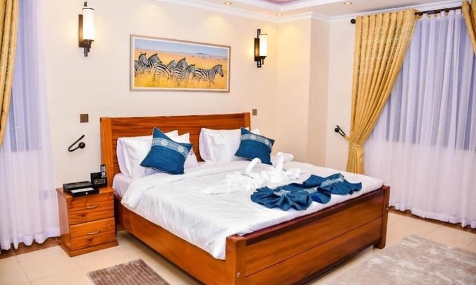Kitengela Apartment | The Royal Residence : Kifaru (Rhino)