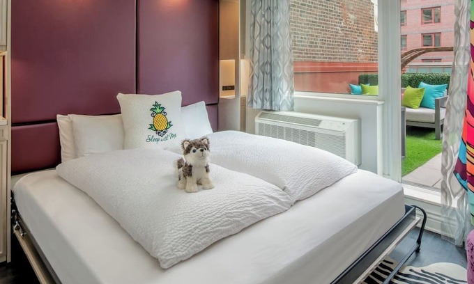 Garment District House | Vibrant Terrace Escape with Stylish Decor and Relaxing Outdoor Space in Midtown