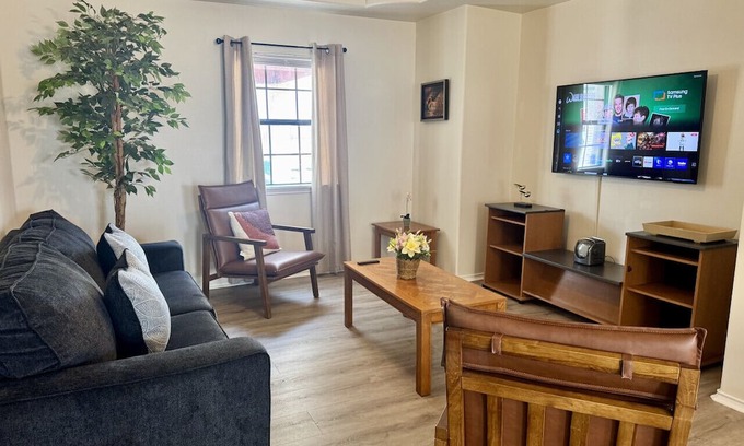 Pharr House | Melanie Townhouse at Plantation golf course