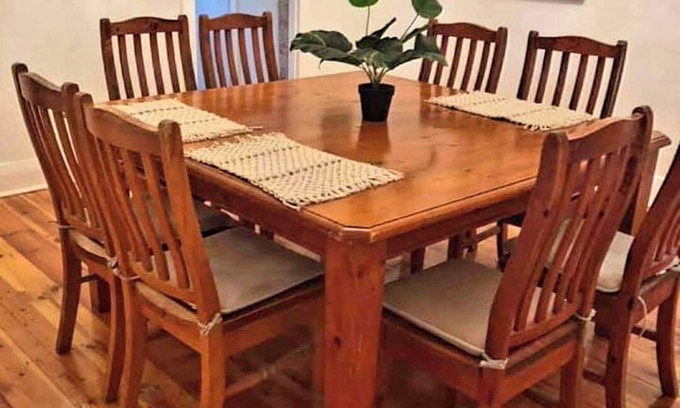 Mundoora House | Large home in quiet Country town in YorkPeninsula -Mundoora
