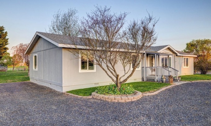 Prosser House | 3BR Retreat in Prosser | Perfect for Wine Lovers