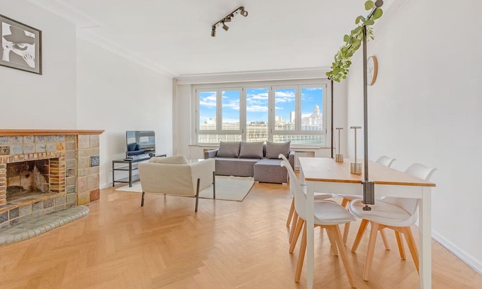 Brussels Apartment | 2-bedroom apartment - Bruxelles Midi (Centre) - 1min walk to gare du midi