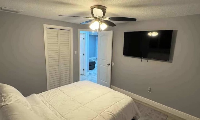 New Port Richey House | Open Home Suites 2 bed 1 bath