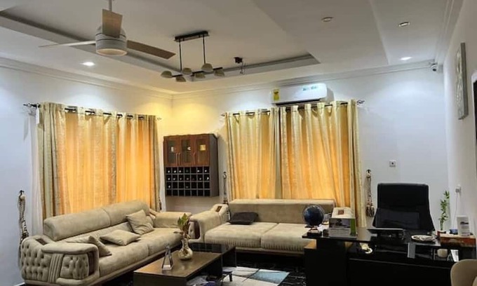 Ho House | Cozy smart living away from home