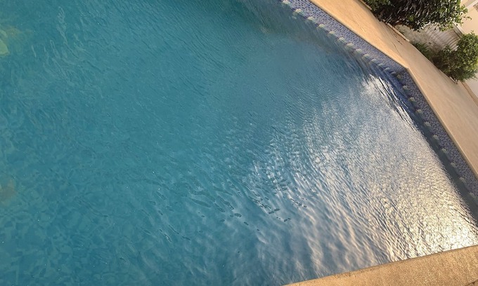 Saly Cottage | Spacious 4 bedroom cottage in charming Saly with WiFi, AC Rent rooms