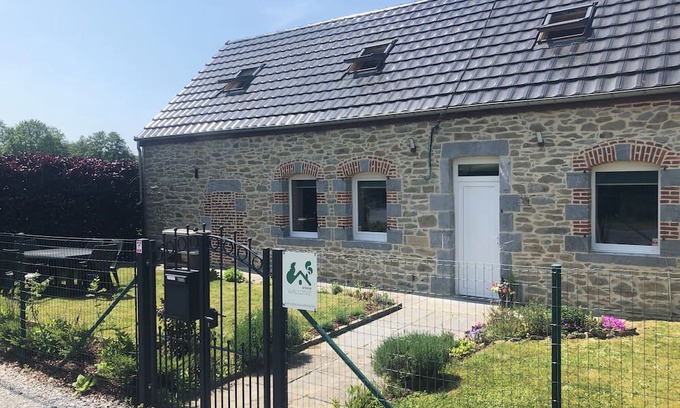 Sivry-Rance House | 3 épis gîte in the heart of nature, with playroom, ideal for families