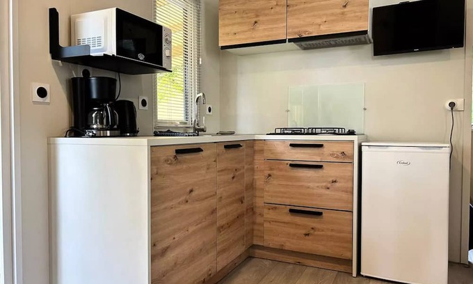 Paray-le-Monial House | Mobile home ADELIE - 2 bedrooms 5 persons