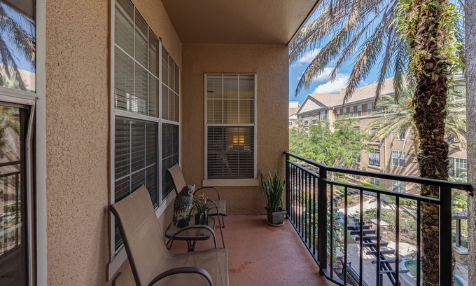 Carver City - Lincoln Gardens Condo | Stay in trendy MIDTOWN TAMPA!Close to everything including the airport!