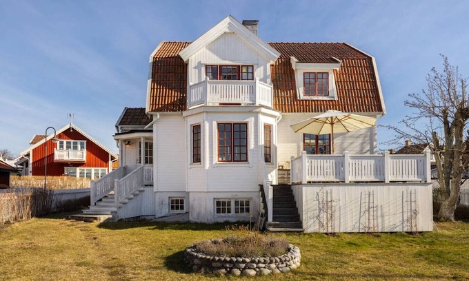 Sandhamn House | The Pilot House, Sandhamn – Stockholm Archipelago