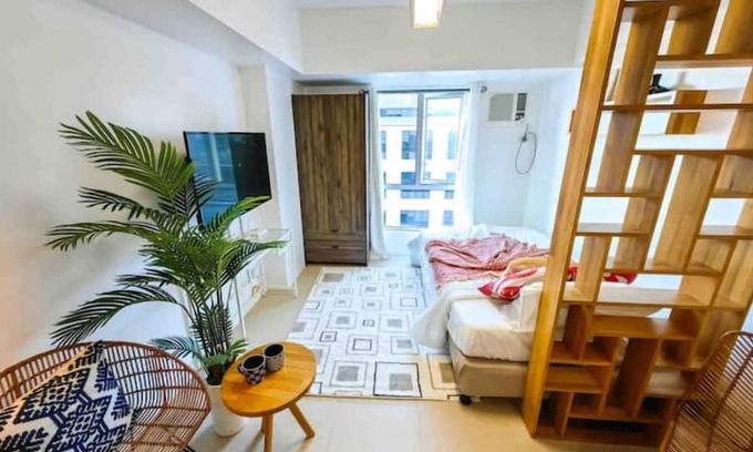 Busay Apartment | Casa Siempre's Studio at Avida Riala Towers